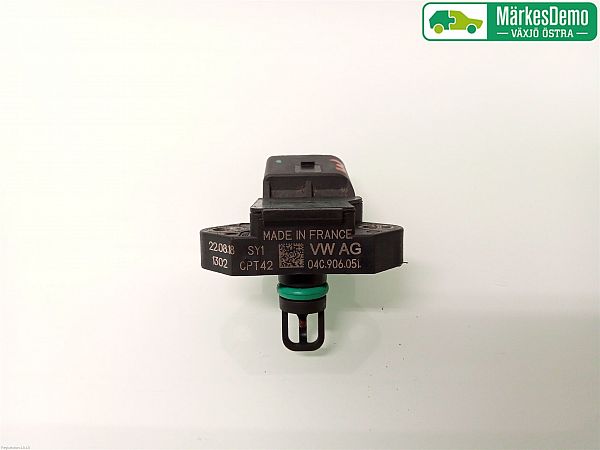 common rail (Injectie) / Verstuiver Brug SKODA FABIA III Estate (NJ5)