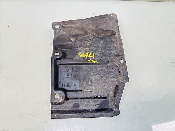 Engine splash shield