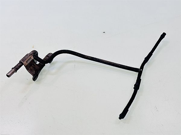 Fuel return line