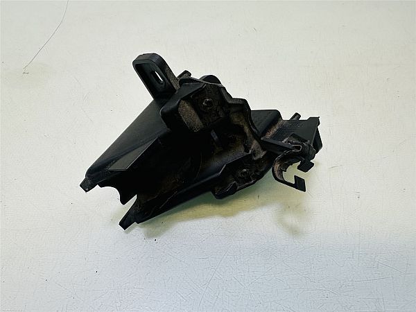 Headlight washer nozzle holder