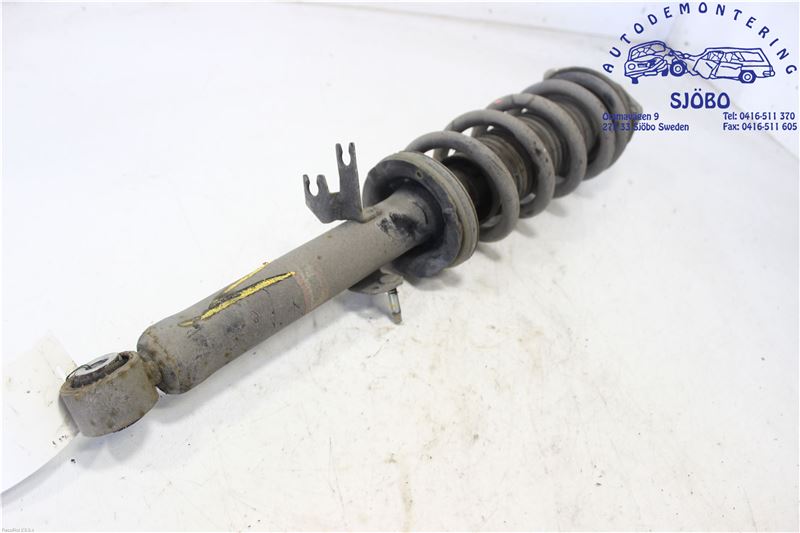 Federbein vorn INFINITI G Saloon