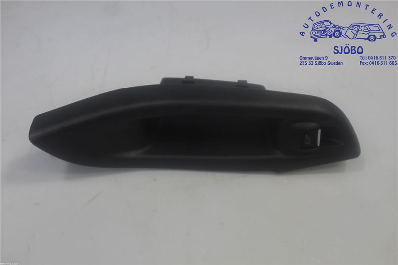 Switch - electrical screen heater FORD FOCUS III Turnier