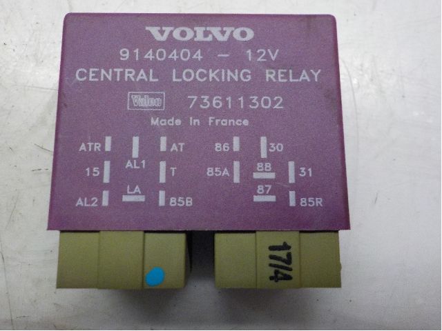 Central lock - relay VOLVO 850 Estate (855)