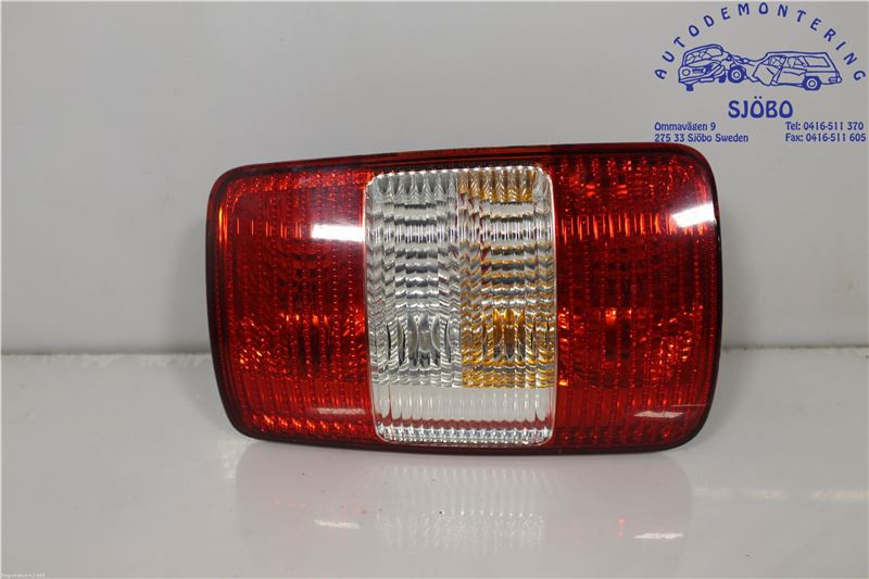 2K0945111A : Rücklicht - Autoparts24