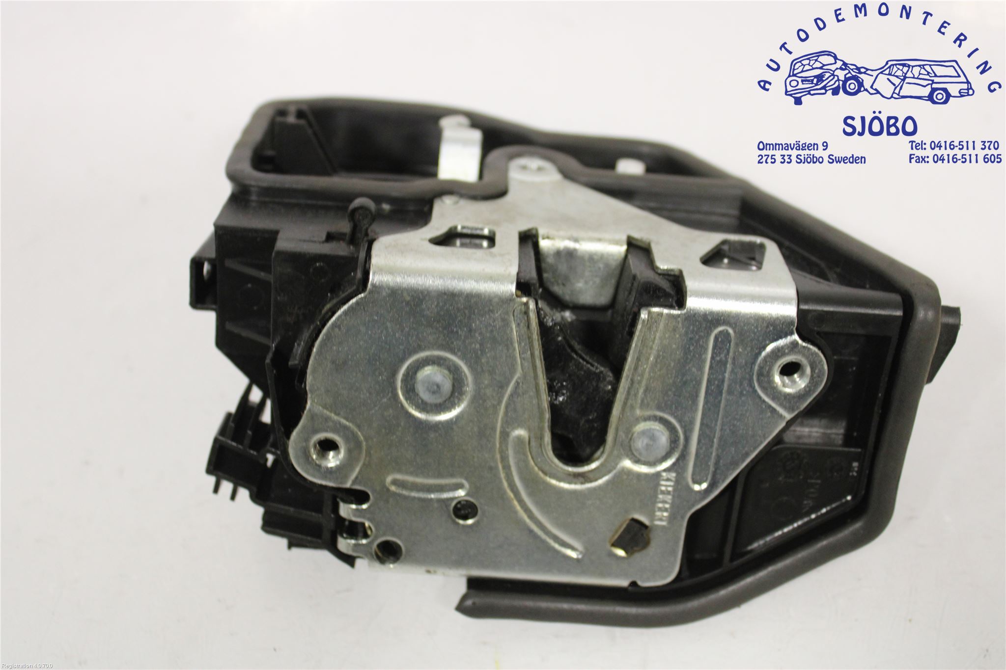 BMW X1 (E84) Door lock 7202148, 51 22 7 318 418