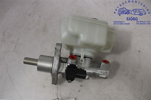 Brake - Master cylinder VW CADDY III Box (2KA, 2KH, 2CA, 2CH)