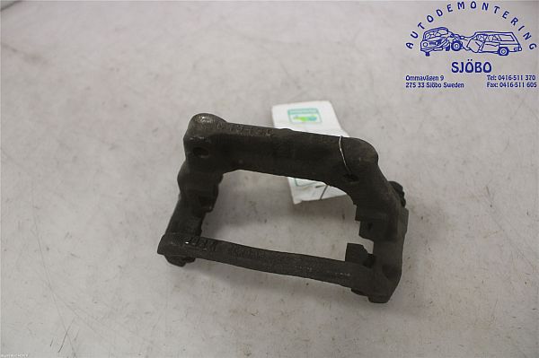 Brake caliper carrier