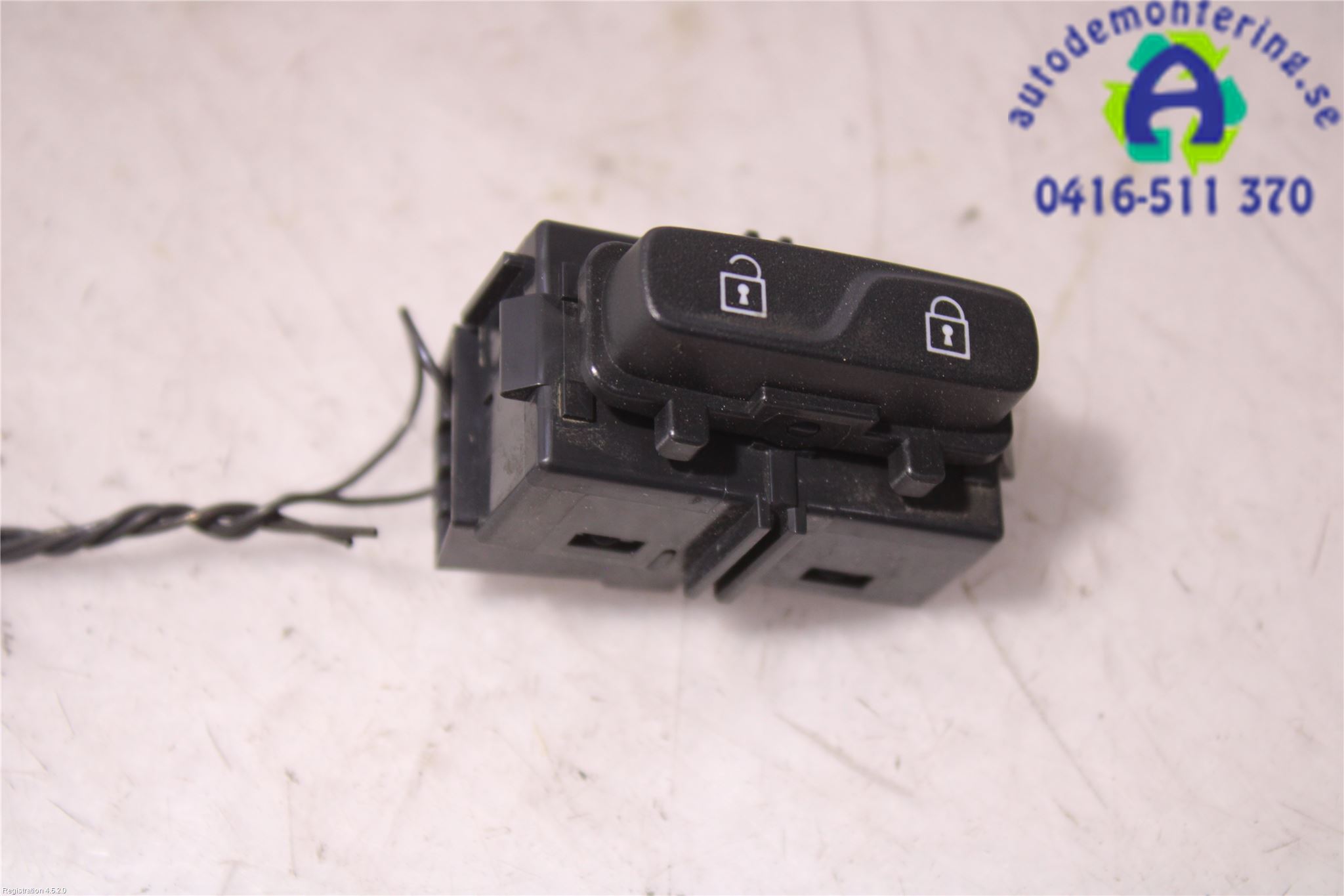 Przełącznik blokady drzwi VOLVO XC70 II (136)