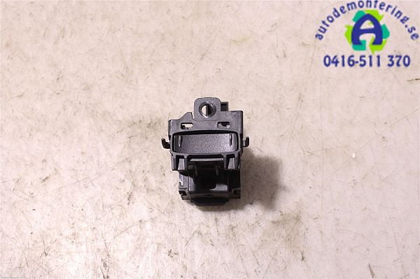 neiman VOLVO V40 Hatchback (525, 526)