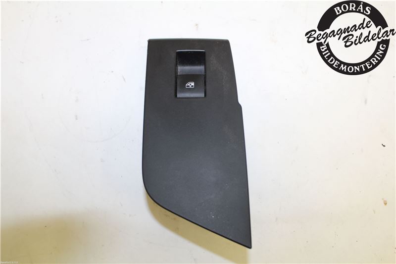 Switch - electrical screen heater SAAB 9-5 (YS3G)