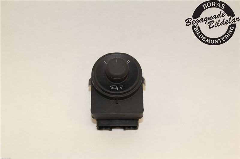 Lusterka boczne – pokrętło przełącznika regulacji SAAB 9-5 (YS3G)
