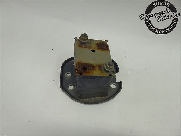Rear shock absorber bar
