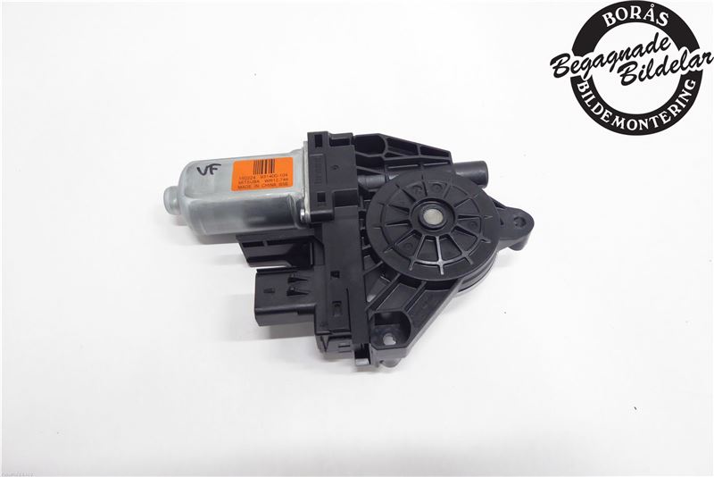 Door window regulator motor