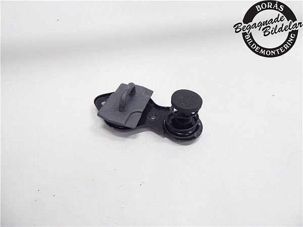 Hood latch hook