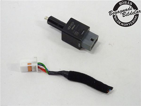 contact feu stop KIA PRO CEE'D (JD)