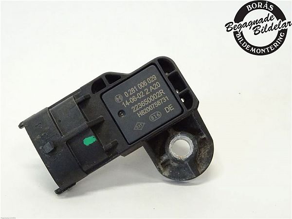 common rail (Injectie) / Verstuiver Brug NISSAN PULSAR Hatchback (C13)