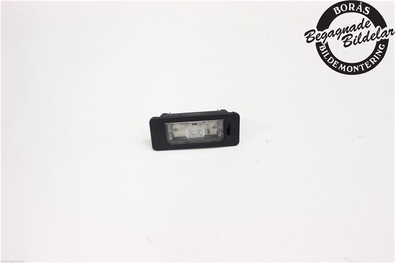 Feux plaque immatriculation BMW X1 (E84)