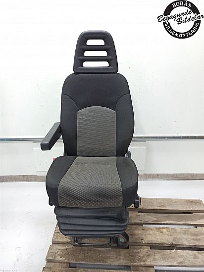 Front seats - 4 doors IVECO DAILY IV Box Body/Estate