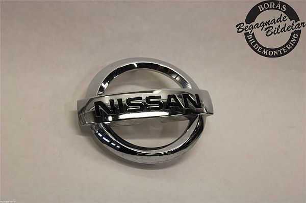 Emblematy NISSAN NP300 NAVARA Pickup (D23)