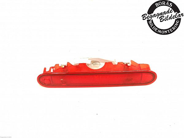 Brake light NISSAN NV250 Box (X61)