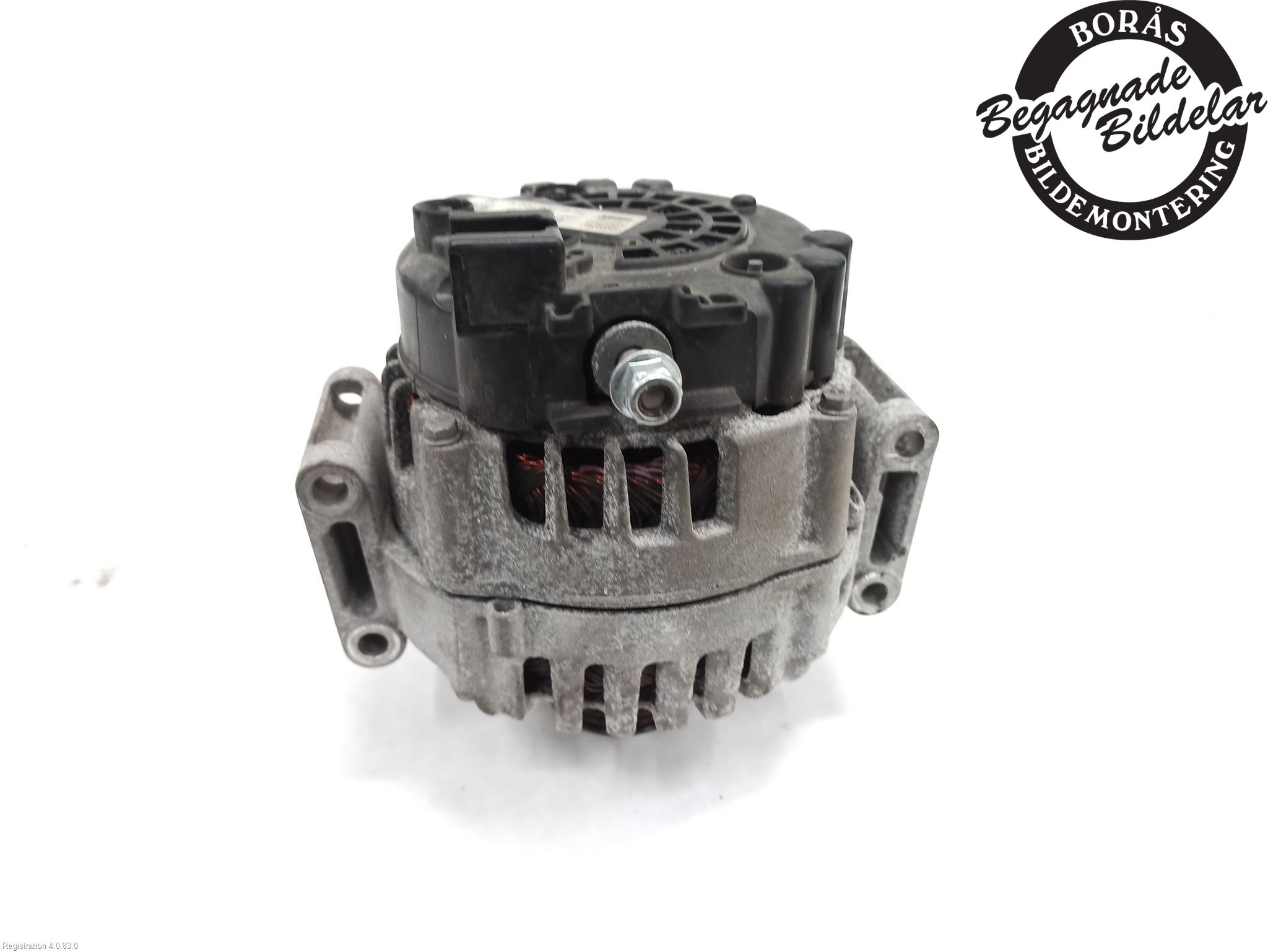 Mercedes-Benz C-CLASS (W205) Alternator A0009062822, A 000 906 28
