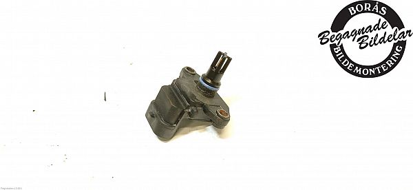 common rail (Injectie) / Verstuiver Brug SAAB 9-5 Estate (YS3E)