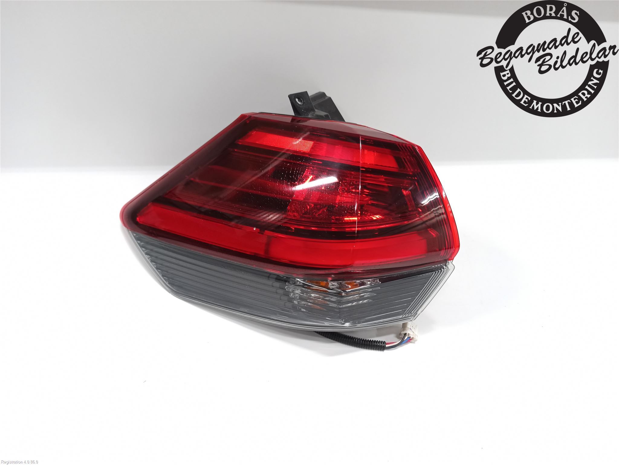 Nissan X-TRAIL III (T32_, T32R, T32RR) Rear light 265556FP0C
