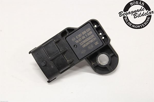common rail (Injectie) / Verstuiver Brug NISSAN QASHQAI II SUV (J11, J11_)