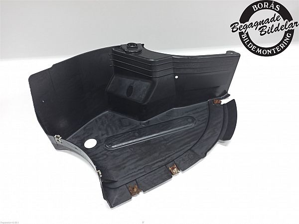 Rear undertray