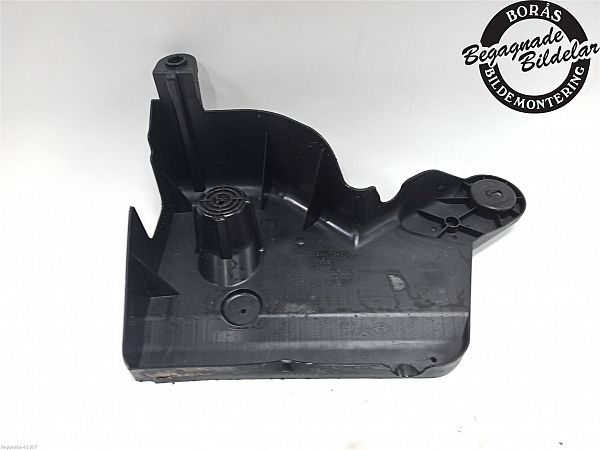 Fuel tank protection plate