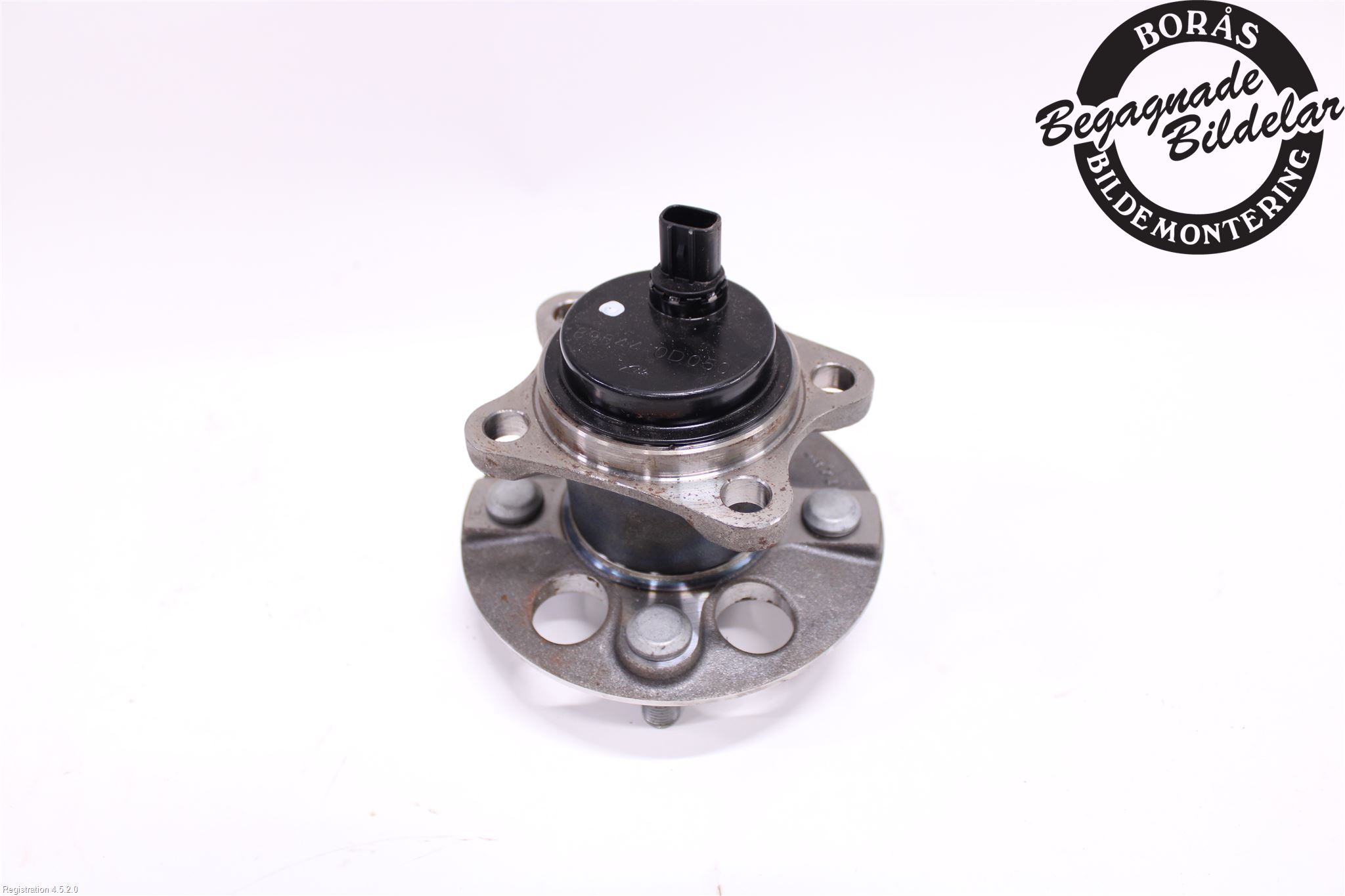 89544-0D050 : Spindle - rear - Autoparts24