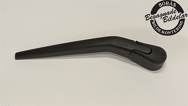 Rear wiper blade