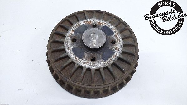 Brake drum RENAULT CLIO IV Grandtour (KH_)