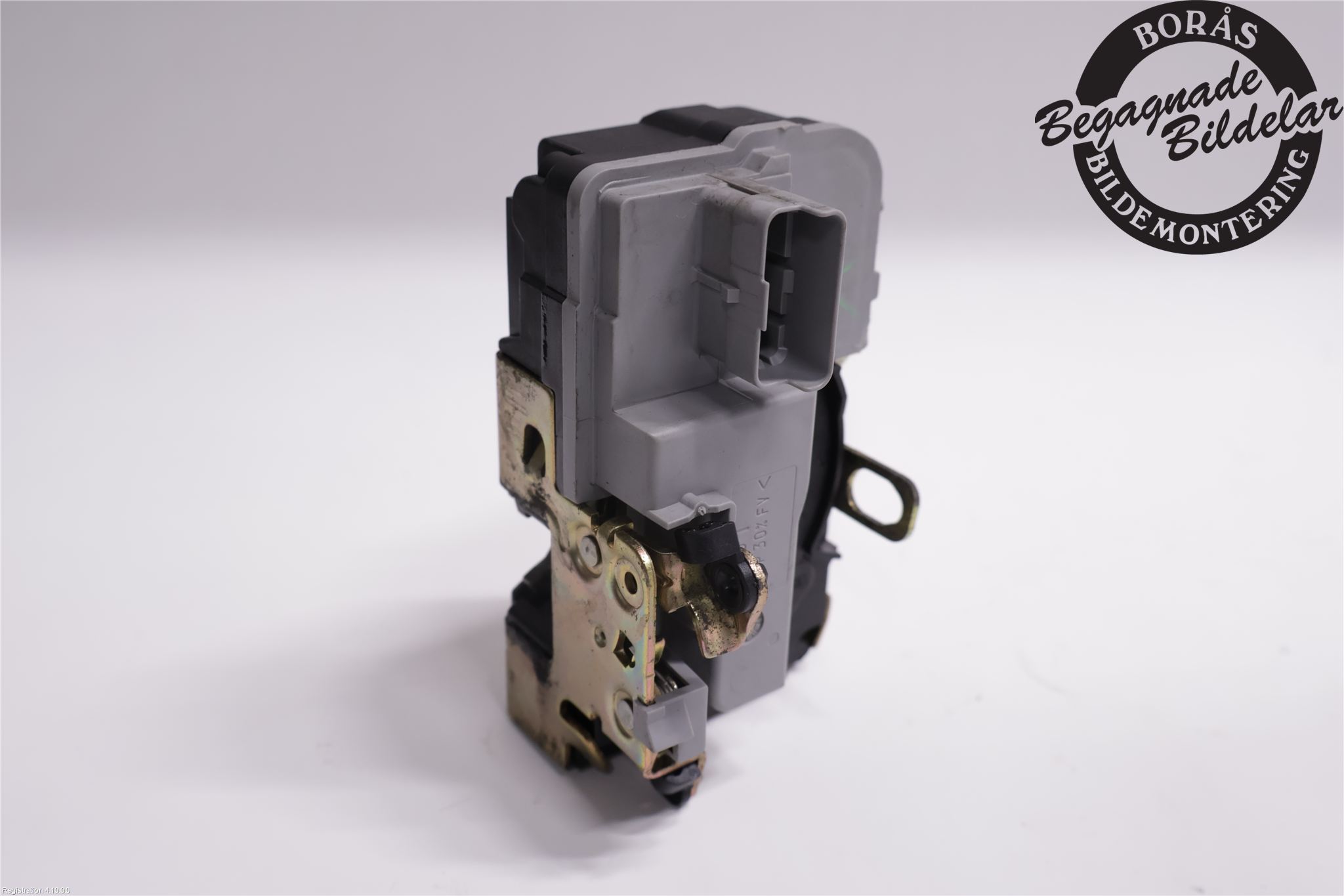 Peugeot 206 CC (2D) Door lock 9135 H3
