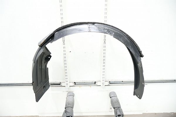 Garde-boue passage roue avant