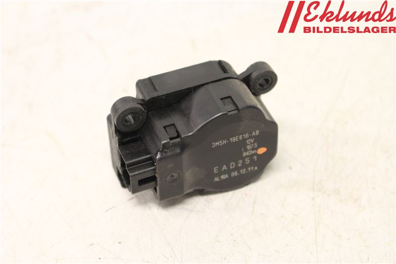 Heater Vent Flap Control Motor FORD FOCUS III