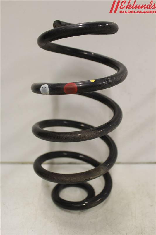 Rear spring - coil NISSAN JUKE (F15)