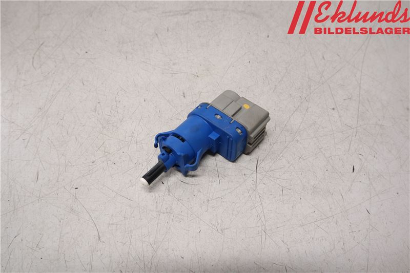 contact feu stop FORD TRANSIT CONNECT V408 Box