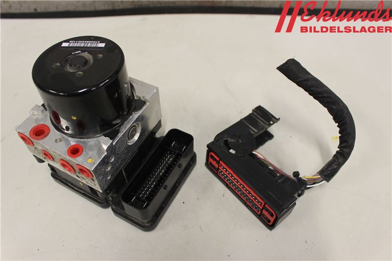 P31317074 : ABS Pumpe - Autoparts24