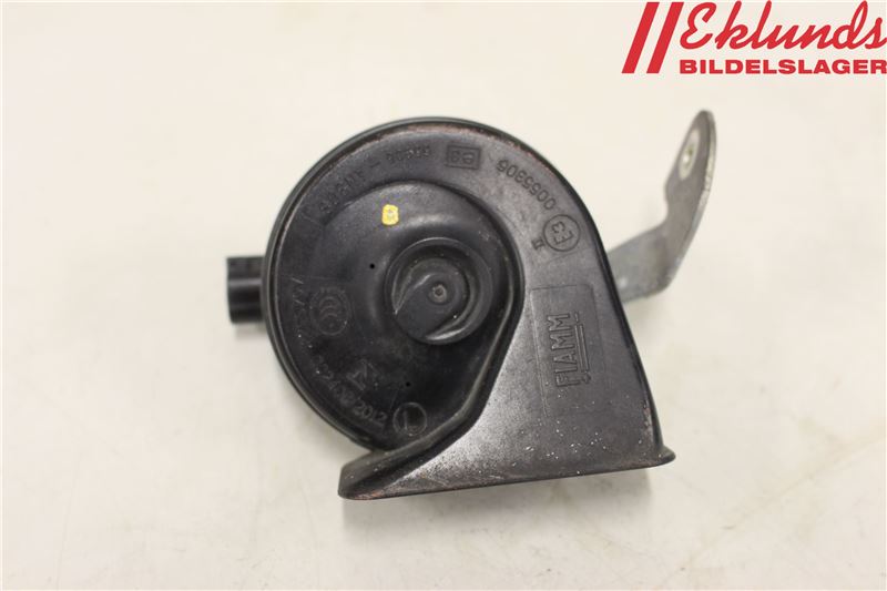 Horn VOLVO V40 Hatchback (525, 526)