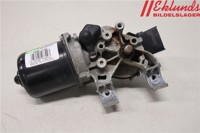 545-26-611 : Front screen wiper engine and Wiper linkage