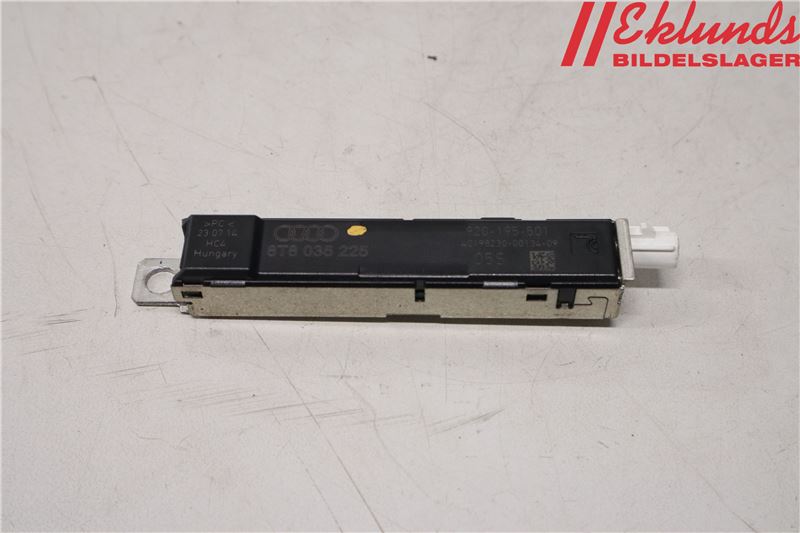 Wzmacniacz antenowy AUDI A5 Sportback (8TA)