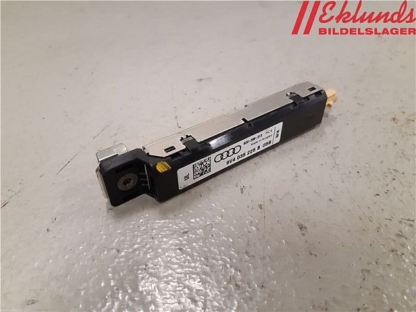 Wzmacniacz antenowy AUDI A3 Sportback (8VA, 8VF)
