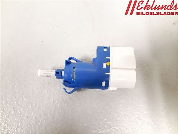 contact feu stop VOLVO XC60 (156)