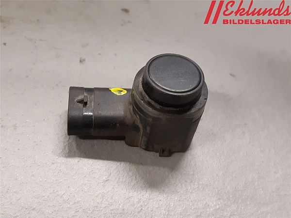 1877832 : Parkeringssensor bag - Autoparts24
