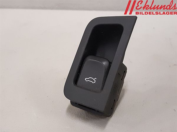 Przełącznik blokady drzwi AUDI A7 Sportback (4GA, 4GF)