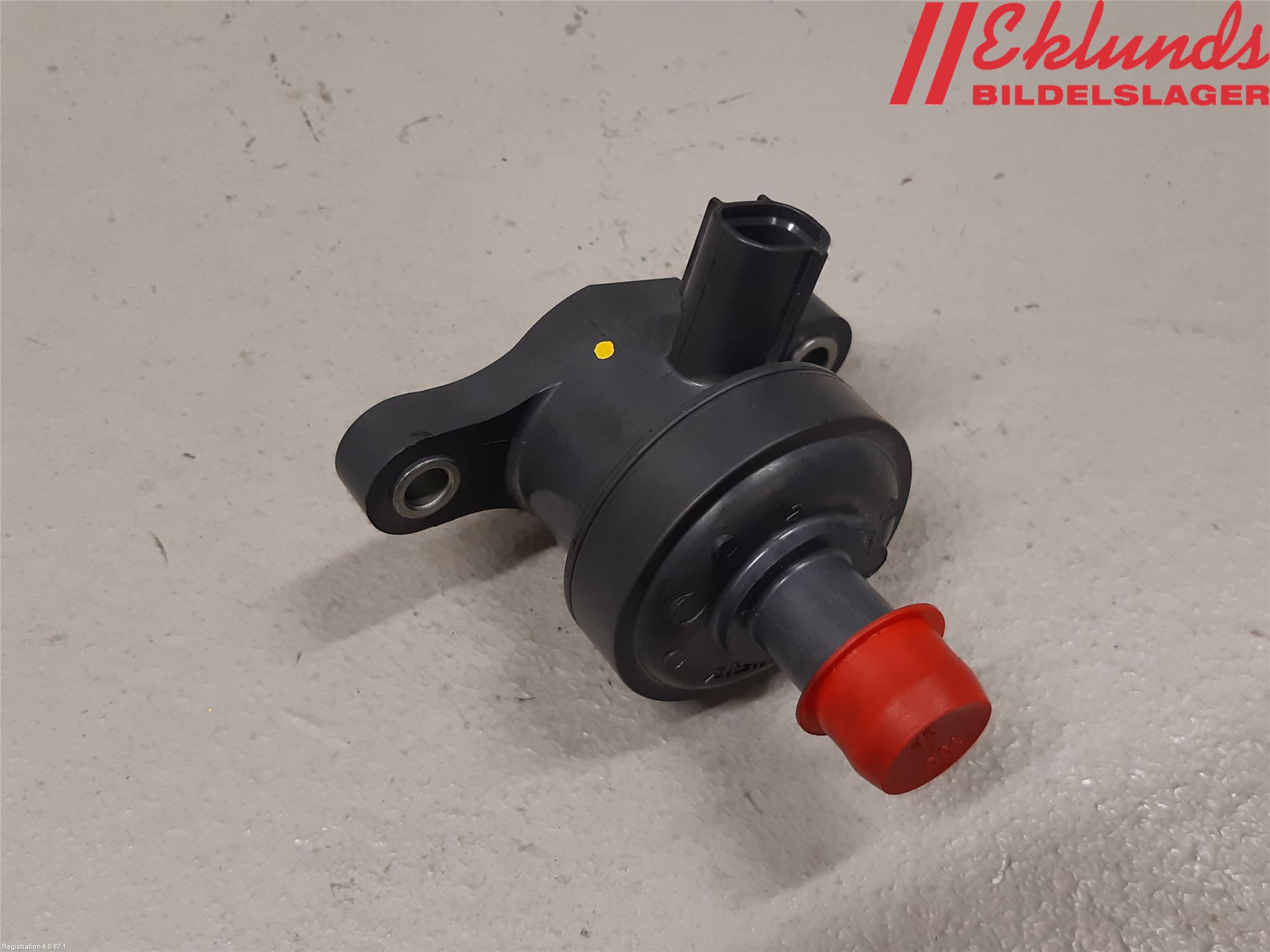 16671-37010: Thermostat casing, Water pump, Heat - regulator