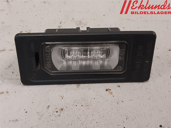 Nummerplade - lygte AUDI A6 Avant (4G5, 4GD, C7)