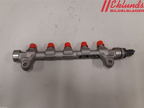 High-pressure rail / injection nozzle pipe KIA CEE'D Sportswagon (JD)