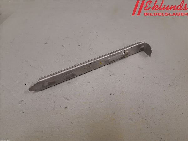 Headlight part